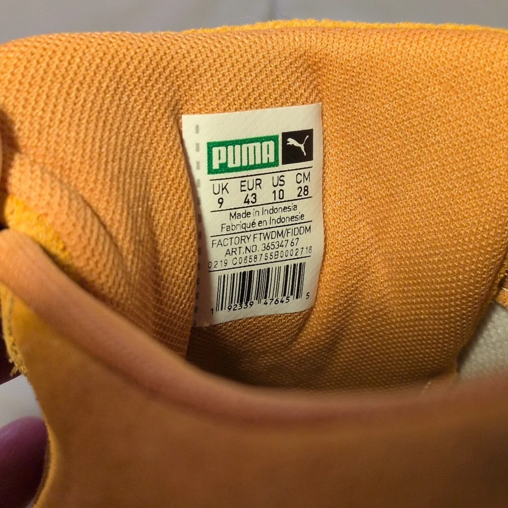 Puma Suede (10M) Orange and Black Sneakers - Picture 9 of 9